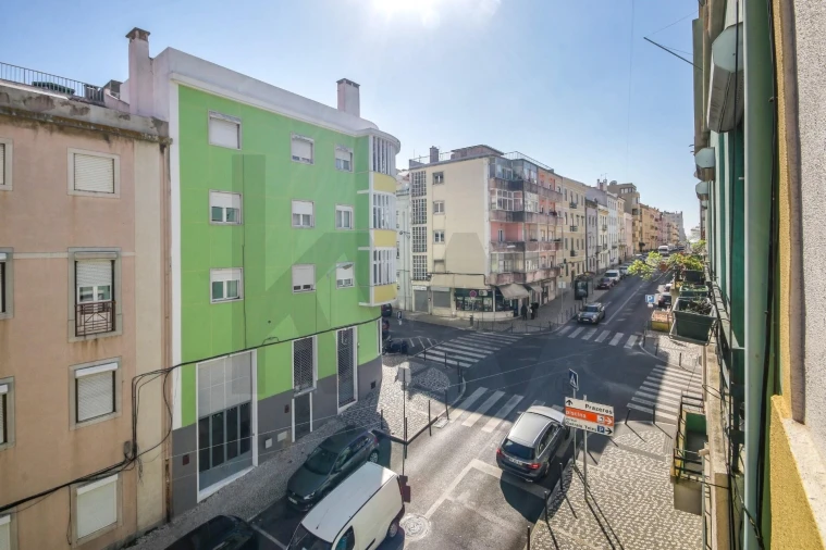 Apartamento T1 para Venda em Campo de Ourique Foto 8