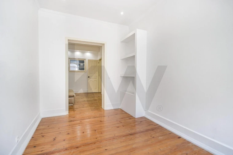 Apartamento T1 para Venda em Campo de Ourique Foto 6