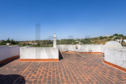 Moradia T4 para Venda em Quelfes