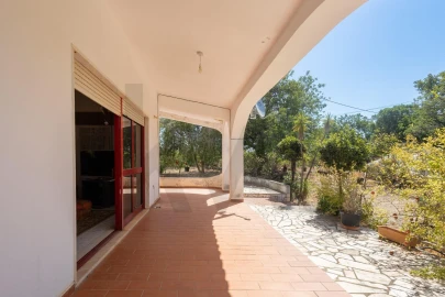 Moradia T4 para Venda em Quelfes