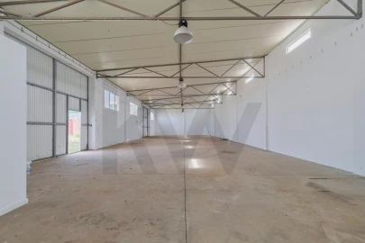 Armazém para Arrendamento em Sines