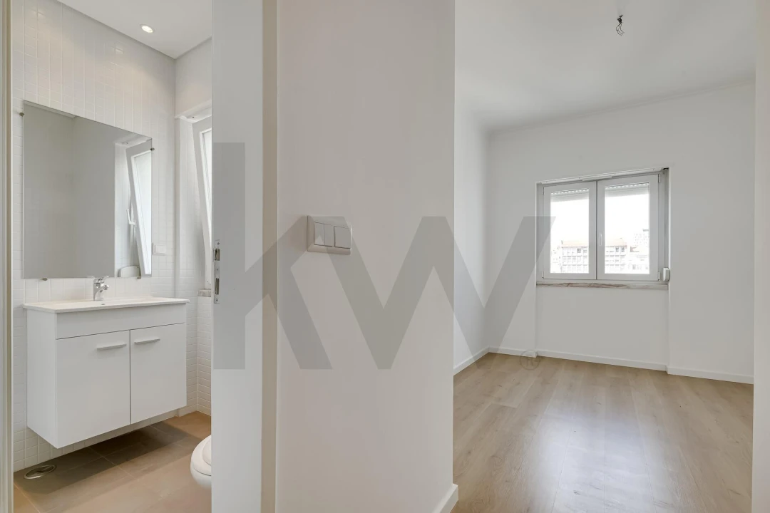 Apartamento T2 para Arrendamento em Arroios Foto 10