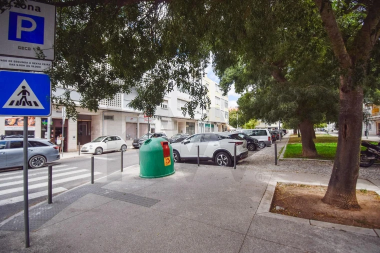 Apartamento T1 para Arrendamento em São Domingos de Benfica Foto 26