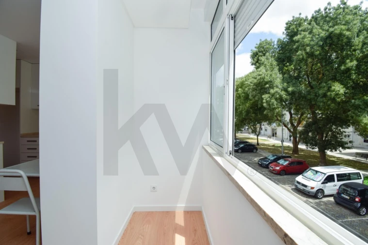 Apartamento T1 para Arrendamento em São Domingos de Benfica Foto 3