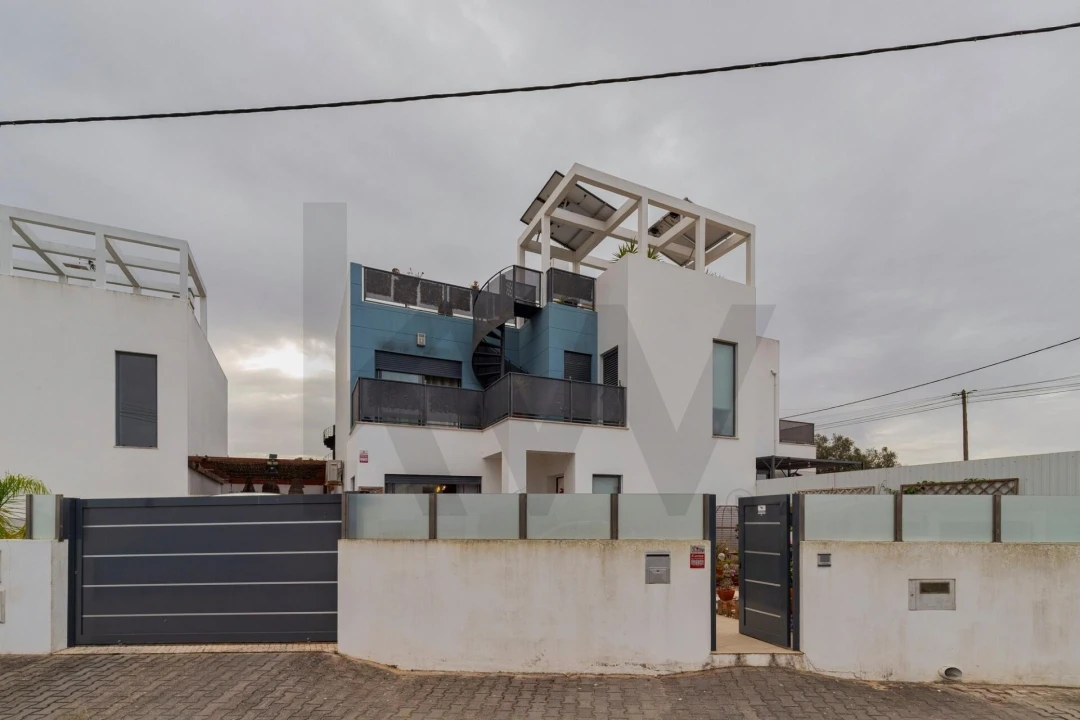 Moradia T3 para Venda em Santo Andre Foto 2