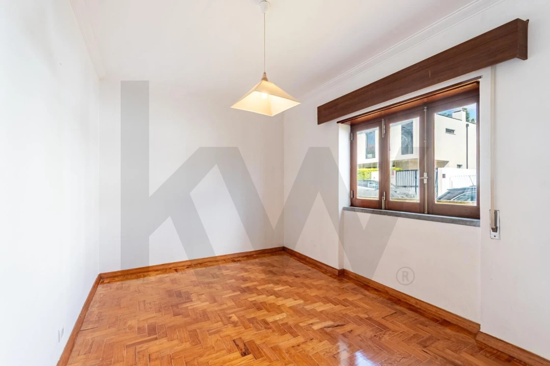 Apartamento T2 para Venda em São Domingos de Rana Foto 8
