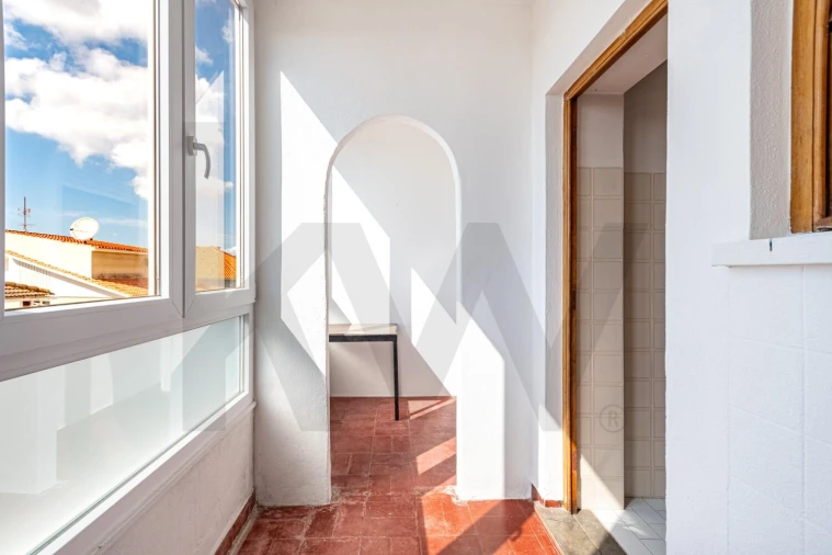 Apartamento T2 para Venda em São Domingos de Rana Foto 3
