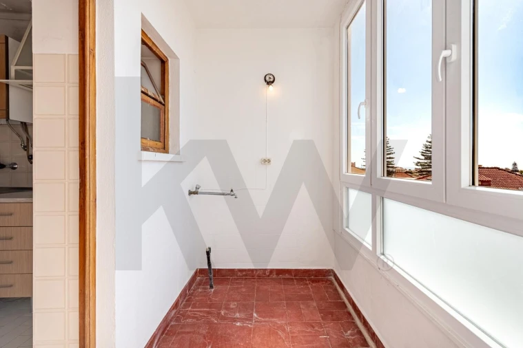 Apartamento T2 para Venda em São Domingos de Rana Foto 13