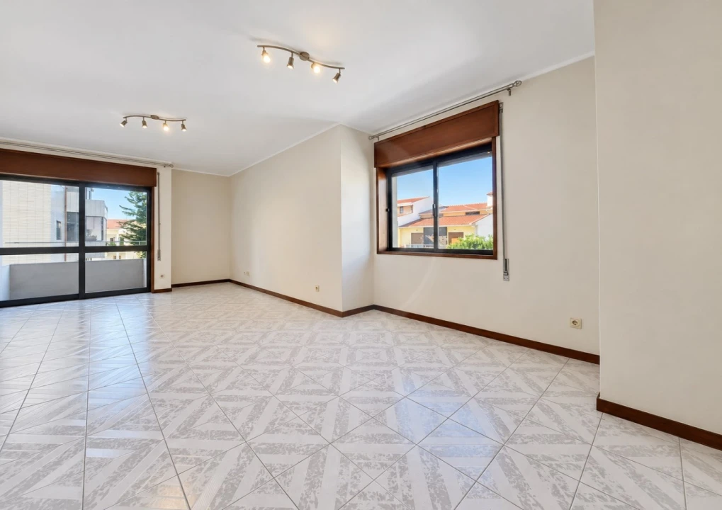 Apartamento T3 para Arrendamento em Póvoa de Varzim, Beiriz e Argivai Foto 2