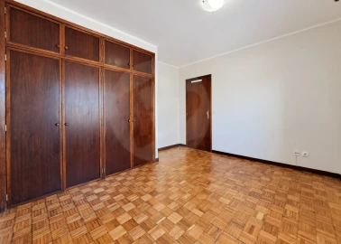Apartamento T3 para Arrendamento em Póvoa de Varzim, Beiriz e Argivai