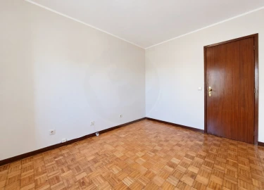 Apartamento T3 para Arrendamento em Póvoa de Varzim, Beiriz e Argivai