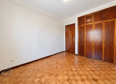 Apartamento T3 para Arrendamento em Póvoa de Varzim, Beiriz e Argivai