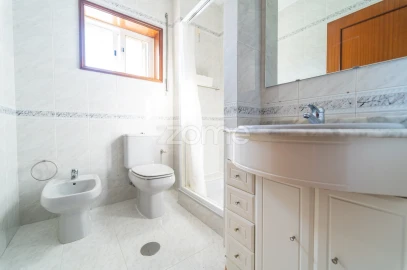 Apartamento T3 para Venda em Cidade da Maia