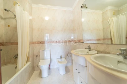 Apartamento T3 para Venda em Cidade da Maia