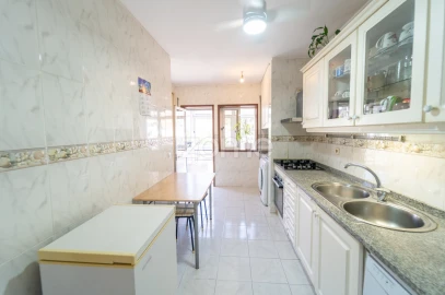 Apartamento T3 para Venda em Cidade da Maia