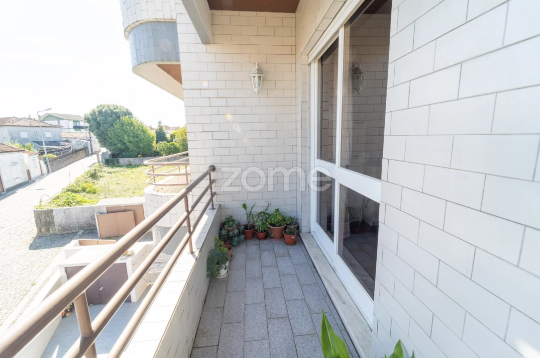 Apartamento T3 para Venda em Cidade da Maia Foto 41