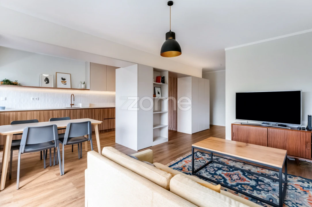 Apartamento T3 para Venda em Aldoar, Foz do Douro e Nevogilde Foto 2