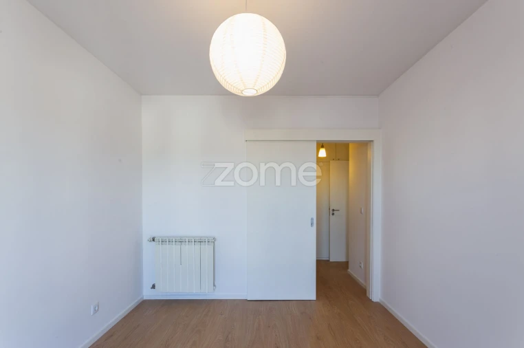 Apartamento T1 para Venda em Oliveira do Douro Foto 17