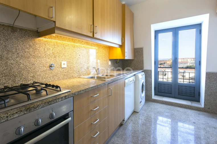 Apartamento T1 para Venda em Oliveira do Douro Foto 5