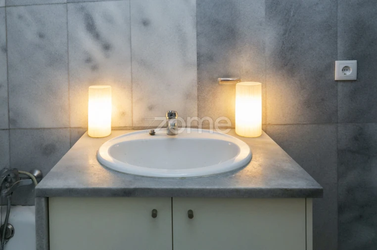 Apartamento T1 para Venda em Oliveira do Douro Foto 12
