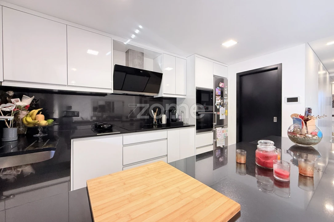 Moradia T3 para Venda em Vermoim Foto 7