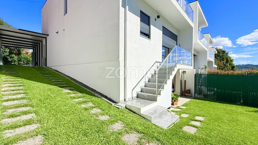 Moradia T3 para Venda em Vermoim