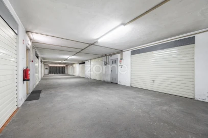 Apartamento T2 para Venda em Seide