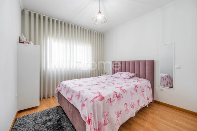 Apartamento T2 para Venda em Seide Foto 8