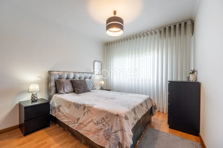 Apartamento T2 para Venda em Seide Foto 10
