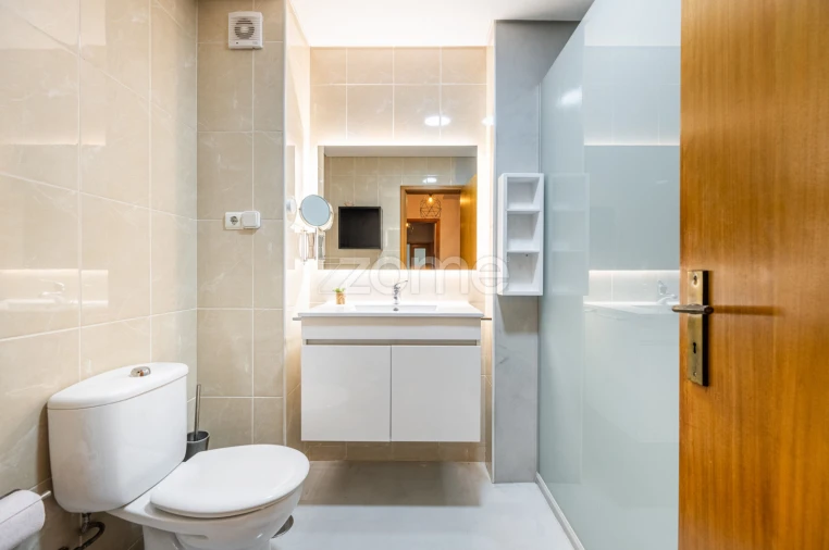 Apartamento T2 para Venda em Seide Foto 13