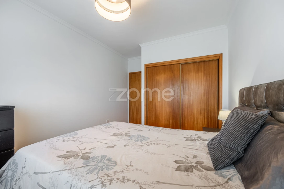 Apartamento T2 para Venda em Seide Foto 11