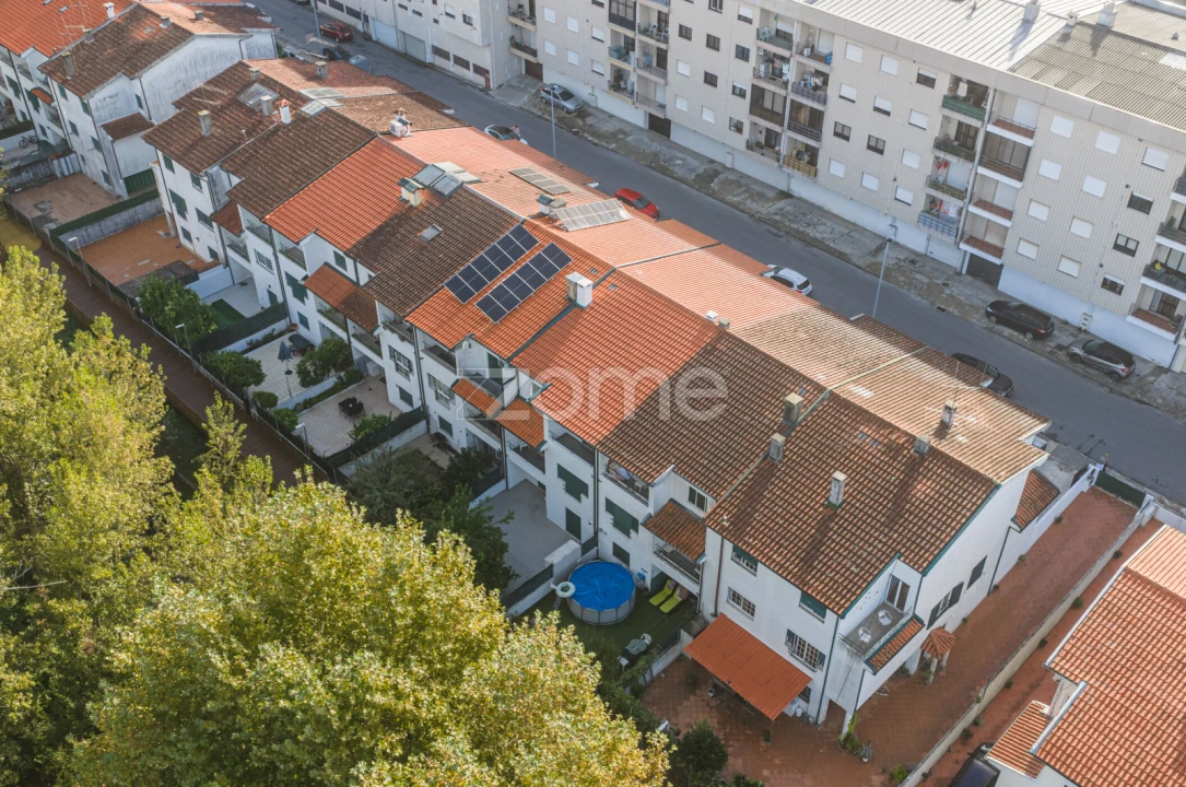 Moradia T4 para Venda em Lomar e Arcos Foto 34