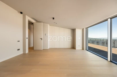 Apartamento T3 para Venda em Braga (Maximinos, Sé e Cividade)