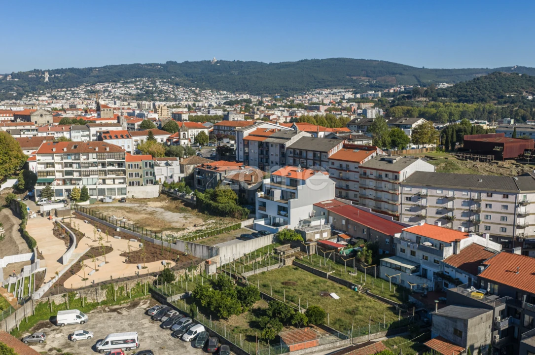 Apartamento T3 para Venda em Braga (Maximinos, Sé e Cividade) Foto 33