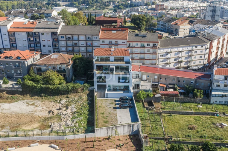 Apartamento T3 para Venda em Braga (Maximinos, Sé e Cividade) Foto 34