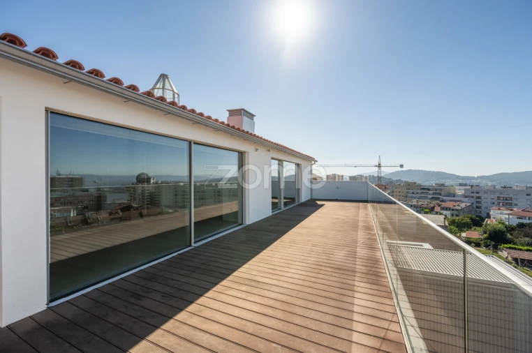 Apartamento T3 para Venda em Braga (Maximinos, Sé e Cividade) Foto 14