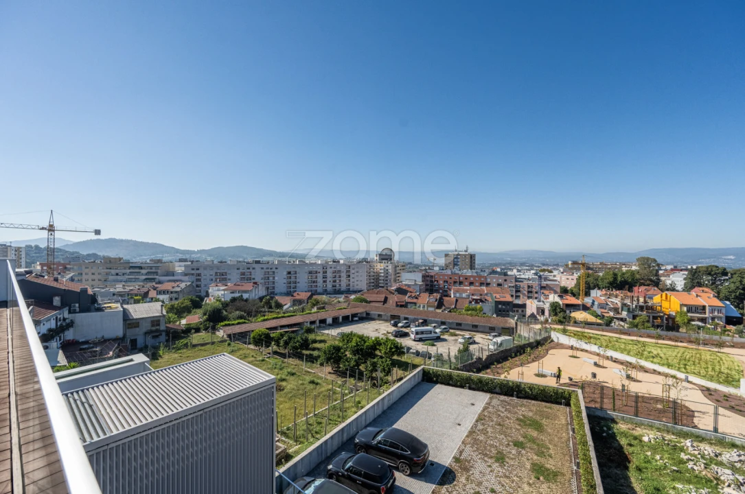 Apartamento T3 para Venda em Braga (Maximinos, Sé e Cividade) Foto 16