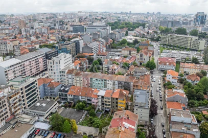 Apartamento T1 para Arrendamento em Lordelo do Ouro e Massarelos