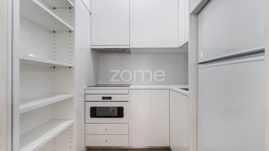 Apartamento T1 para Arrendamento em Lordelo do Ouro e Massarelos