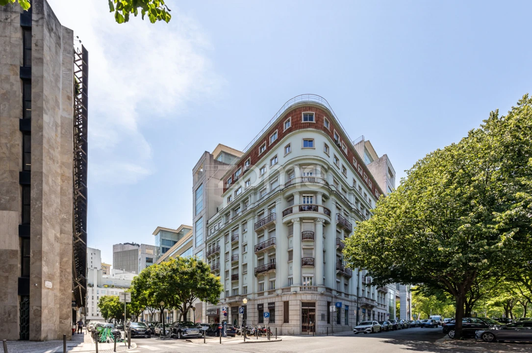 Apartamento T3 para Venda em Arroios Foto 1