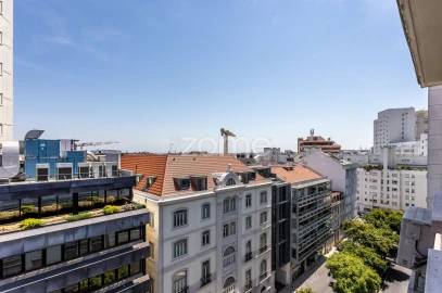 Apartamento T3 para Venda em Arroios