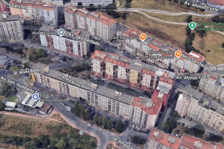 Garagem para Venda em Massamá e Monte Abraão Foto 17