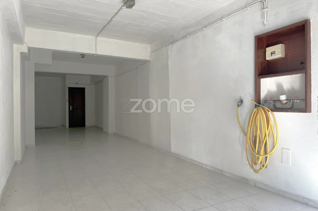 Garagem para Venda em Massamá e Monte Abraão Foto 6