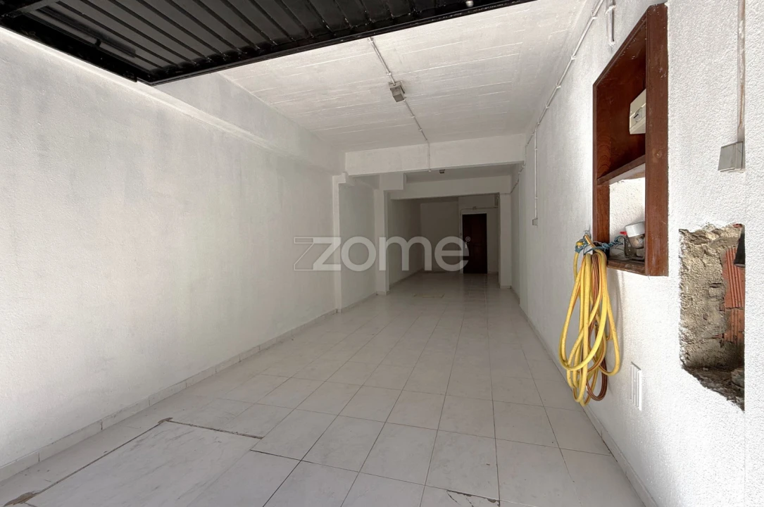 Garagem para Venda em Massamá e Monte Abraão Foto 8