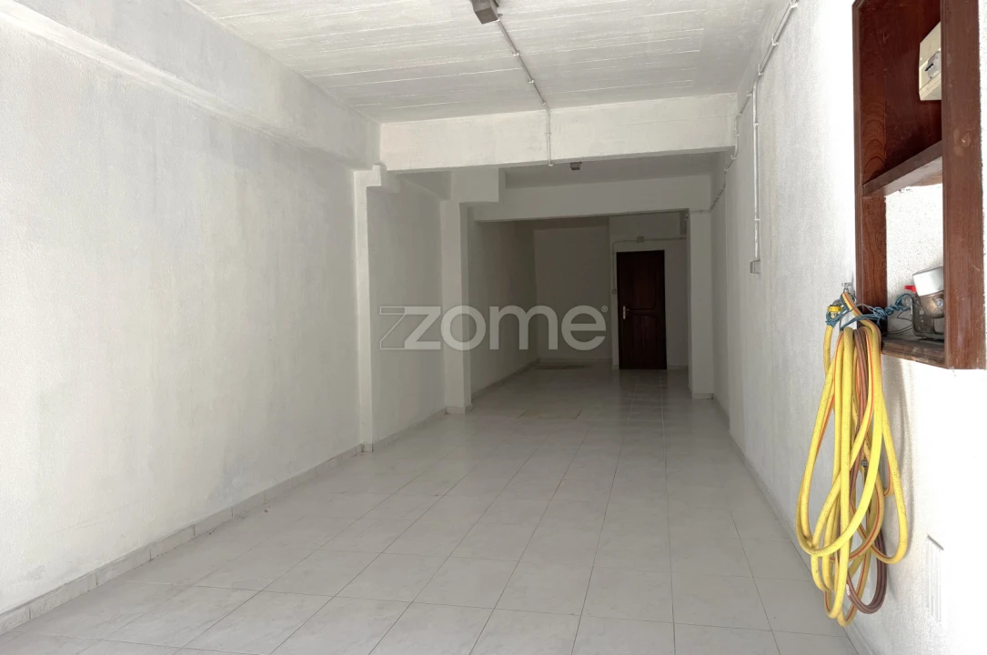 Garagem para Venda em Massamá e Monte Abraão Foto 9