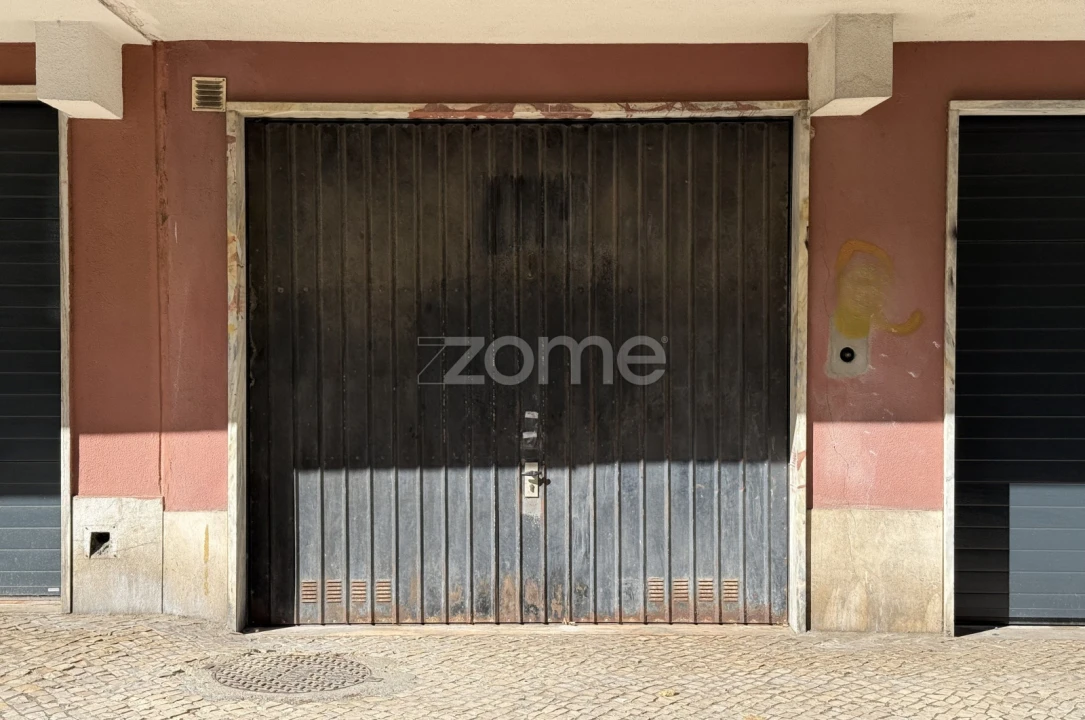 Garagem para Venda em Massamá e Monte Abraão Foto 12