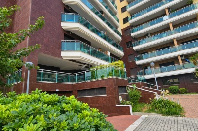 Apartamento T3 para Arrendamento em Sacavém e Prior Velho