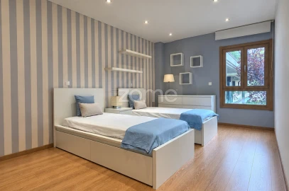 Apartamento T3 para Arrendamento em Sacavém e Prior Velho