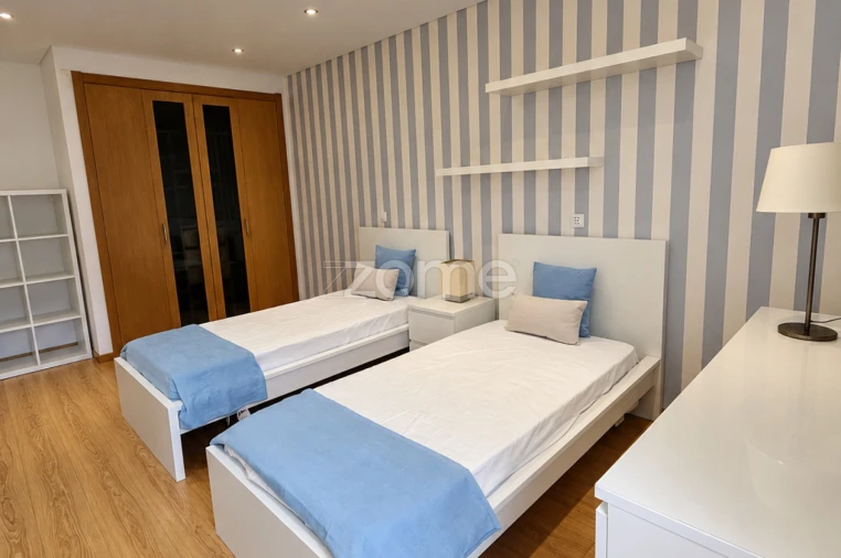 Apartamento T3 para Arrendamento em Sacavém e Prior Velho Foto 24