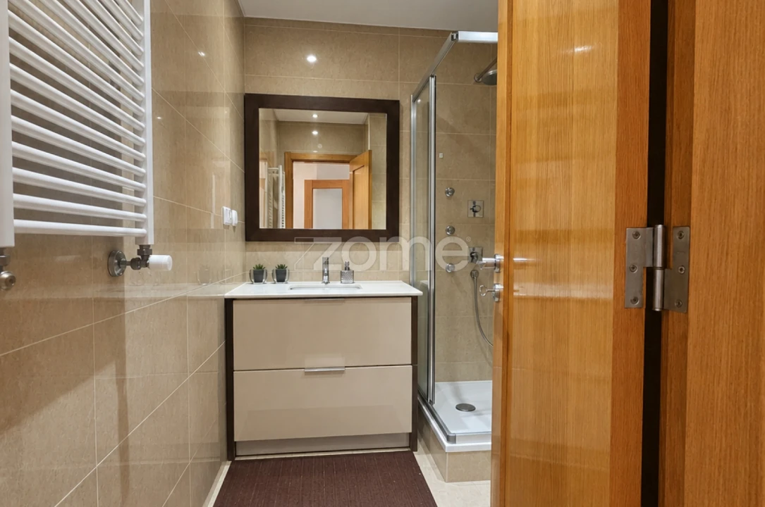 Apartamento T3 para Arrendamento em Sacavém e Prior Velho Foto 13